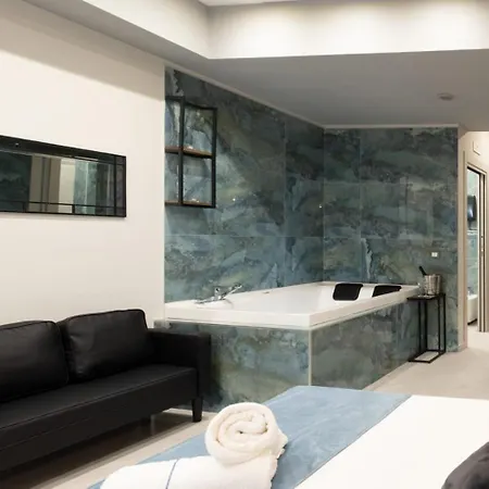 Ladi House 3*